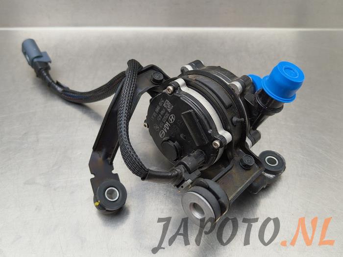 Usagé Pompe à eau Kia Niro II (SG2) 1.6 GDI Hybrid Prix € 104,95 Règlement à la marge proposé par Japoto Parts B.V.