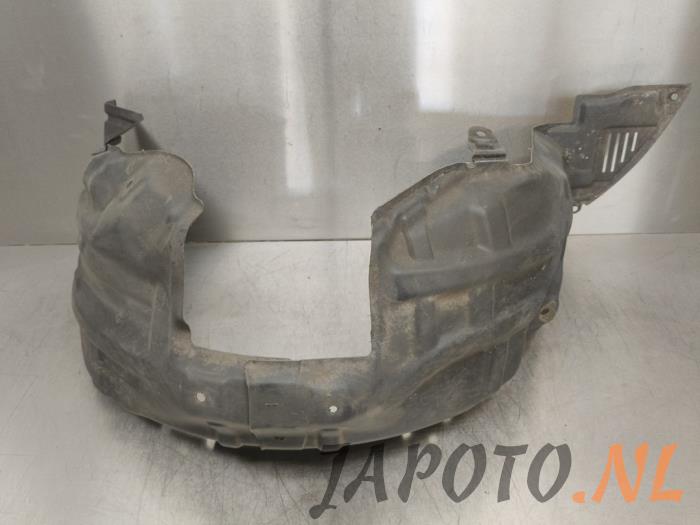 Usados Protector interno Mazda 2 (DE) 1.3 16V S-VT Precio € 26,20 Norma de margen ofrecido por Japoto Parts B.V.