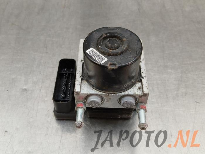 Usagé Pompe ABS Suzuki Swift (ZA/ZC/ZD1/2/3/9) 1.3 VVT 16V Prix € 262,45 Règlement à la marge proposé par Japoto Parts B.V.