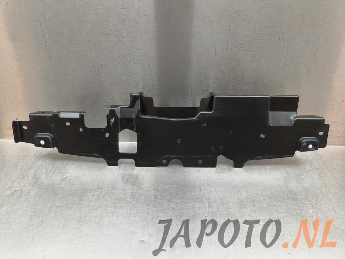 Abdeckblech Motor van een Mitsubishi Eclipse Cross (GK/GL) 2.4 16V PHEV 4x4 2023