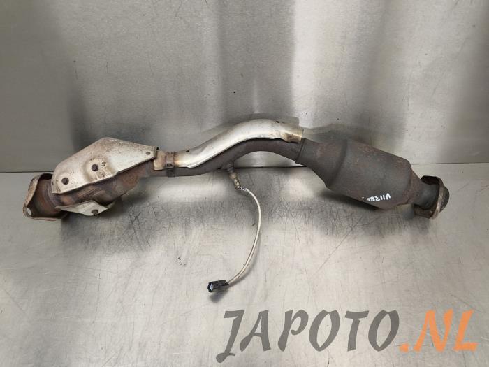 Used Front pipe + catalyst Nissan Qashqai (J10) 1.6 16V Price € 209,95 Margin scheme offered by Japoto Parts B.V.
