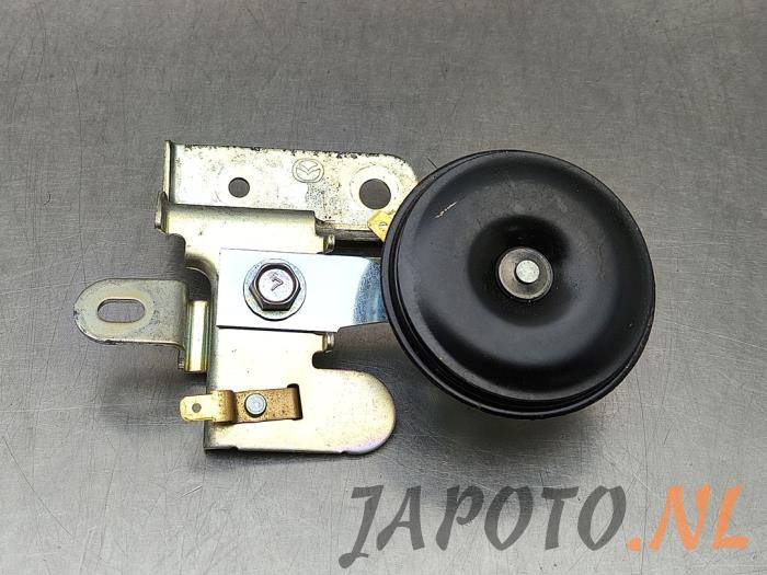 Używane Klakson Mazda MX-30 e-SkyActiv 145 Cena € 20,95 Procedura marży oferowane przez Japoto Parts B.V.