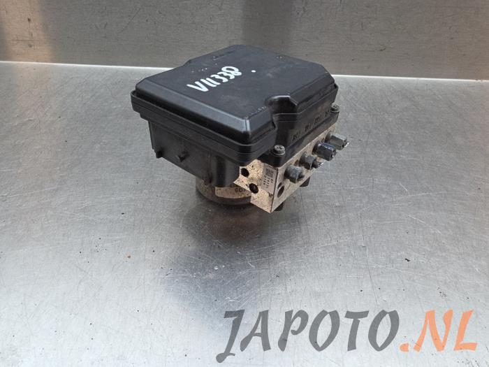 Używane Pompa ABS Nissan Juke (F15) 1.6 16V Cena € 78,70 Procedura marży oferowane przez Japoto Parts B.V.
