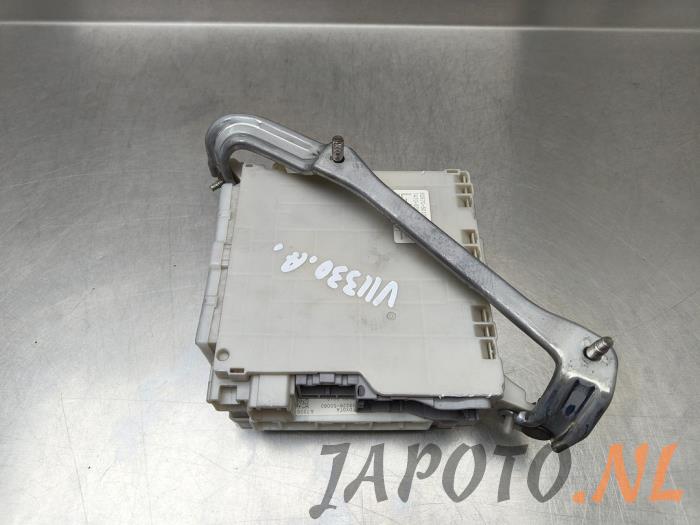 Begagnade Säkringsbox Lexus LS (F4) 460 4.6 32V VVT-i Pris € 52,45 Marginaltabell erbjuds av Japoto Parts B.V.