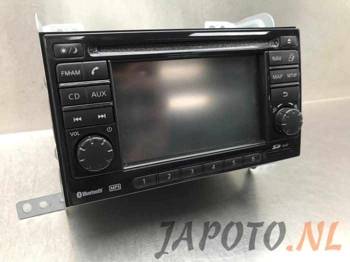 Używane Radio Nissan Juke (F15) 1.6 16V Cena € 262,45 Procedura marży oferowane przez Japoto Parts B.V.