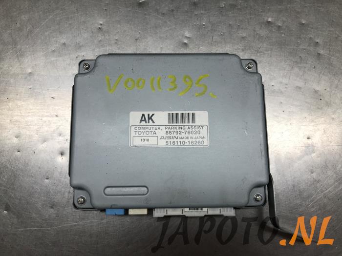 Begagnade PDC-modul Lexus CT 200h 1.8 16V Pris € 52,45 Marginaltabell erbjuds av Japoto Parts B.V.