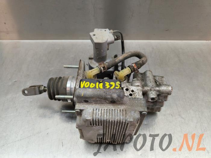 Usagé Servo frein Lexus CT 200h 1.8 16V Prix € 472,50 Règlement à la marge proposé par Japoto Parts B.V.
