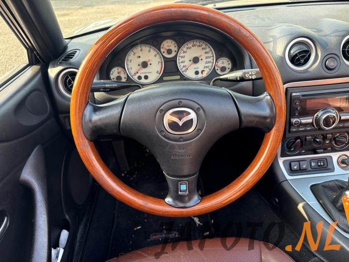 Używane Kierownica Mazda MX-5 (NB18/35/8C) 1.6i 16V Cena € 104,95 Procedura marży oferowane przez Japoto Parts B.V.