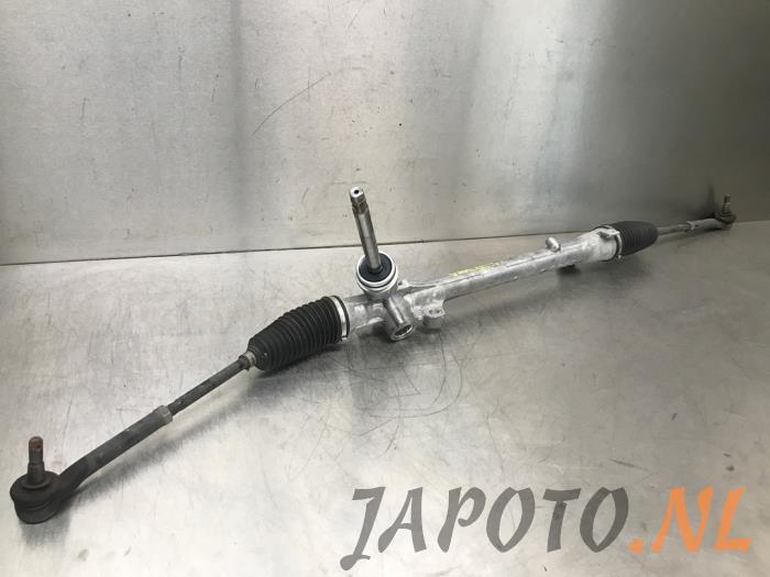 Begagnade Styrbox Mazda MX-30 e-SkyActiv 145 Pris på förfrågan erbjuds av Japoto Parts B.V.