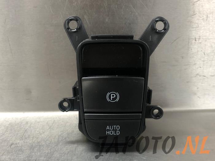 Używane Przelacznik hamulca postojowego Hyundai Tucson (NX) 1.6 T-GDI PHEV 4WD Cena € 52,49 Procedura marży oferowane przez Japoto Parts B.V.
