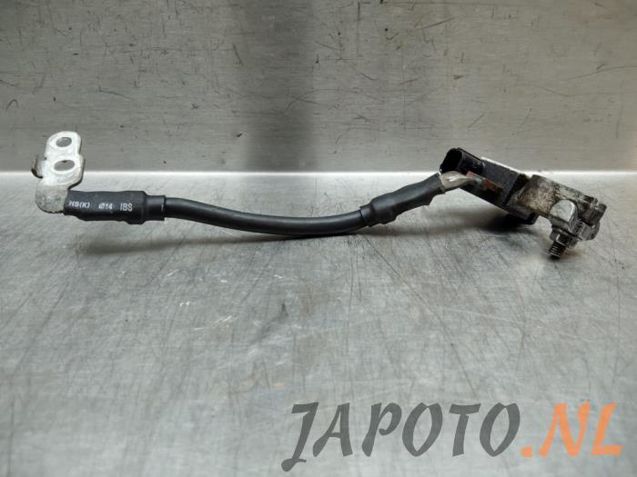 Negative earth cable battery