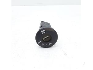 Used Airbag lock Nissan Note (E11) 1.6 16V Price € 8,95 Margin scheme offered by Japoto Parts B.V.