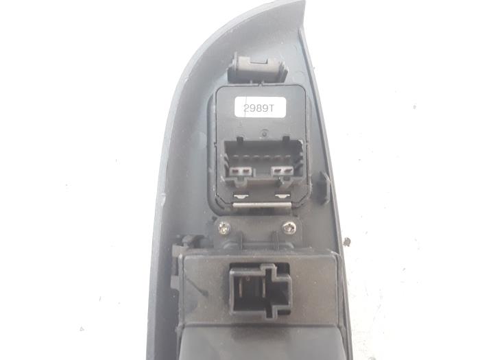 Interruptor combinado de ventanillas de un Honda Accord (CG) 1.8i 16V 2001