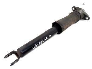 Hyundai I30 Rear shock absorbers, right stock  ProxyParts.com