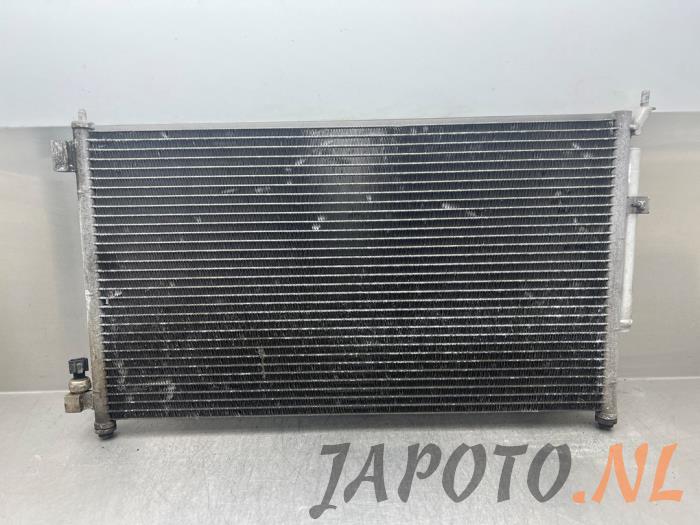 Air conditioning radiator from a Nissan Note (E11) 1.4 16V 2009