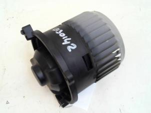 Used Heating and ventilation fan motor Mitsubishi Colt (Z2/Z3) 1.1 12V Price € 19,95 Margin scheme offered by Japoto Parts B.V.