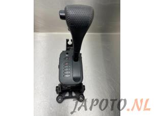 Used Gear stick Toyota RAV4 (A2) 2.0 16V VVT-i 4x4 Price € 25,00 Margin scheme offered by Japoto Parts B.V.