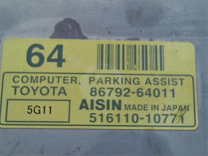 Używane Komputer pokladowy Toyota Corolla Verso (R10/11) 2.2 D-4D 16V Cat Clean Power Cena € 78,75 Procedura marży oferowane przez Japoto Parts B.V.