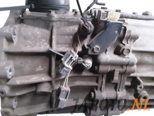 Getriebe van een Nissan Navara (D40) 2.5 dCi 16V 4x4 2007