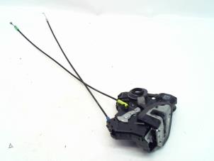 Used Front door lock mechanism 4-door, right Toyota Avensis (T25/B1B) 2.0 16V D-4D-F Price € 34,95 Margin scheme offered by Japoto Parts B.V.