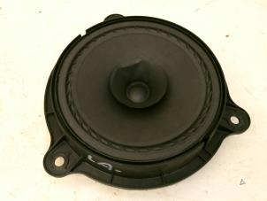 Usados Altavoz Nissan Micra (K13) 1.2 12V DIG-S Precio € 19,99 Norma de margen ofrecido por Japoto Parts B.V.