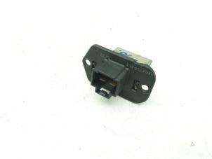 Used Heater resistor Kia Picanto (BA) 1.0 12V Price € 9,95 Margin scheme offered by Japoto Parts B.V.