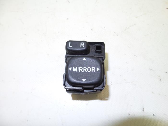 Mirror switch from a Subaru Forester (SG) 2.0 16V X 2006