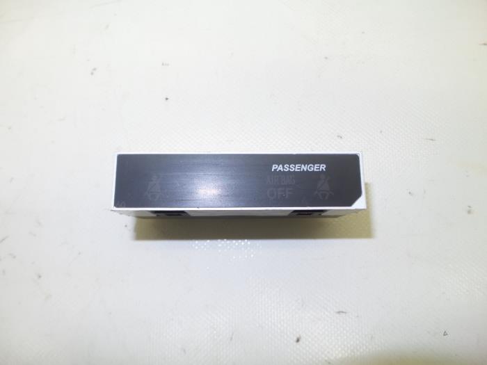 Used Interior display Daihatsu Terios (J2) 1.5 16V DVVT 4x2 Euro 4 Price € 10,45 Margin scheme offered by Japoto Parts B.V.