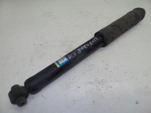 Used Rear shock absorber, right Toyota Prius Plus (ZVW4) 1.8 16V Price € 14,99 Margin scheme offered by Japoto Parts B.V.