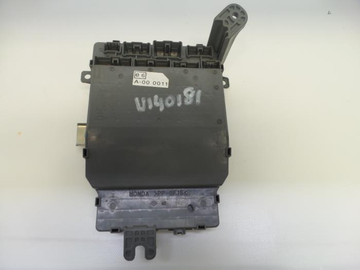 Caja de fusibles de un Honda Accord (CG) 1.6i 16V 2000