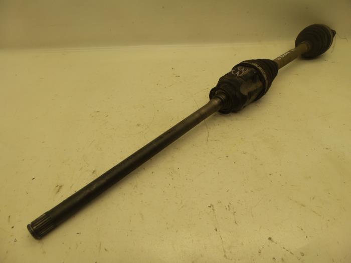 Front drive shaft, right from a Toyota RAV4 (A2) 2.0 D-4D 16V 4x4 2003