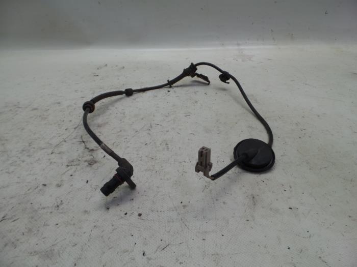 Begagnade ABS-sensor Kia Rio III (UB) 1.2 CVVT 16V Pris € 15,74 Marginaltabell erbjuds av Japoto Parts B.V.