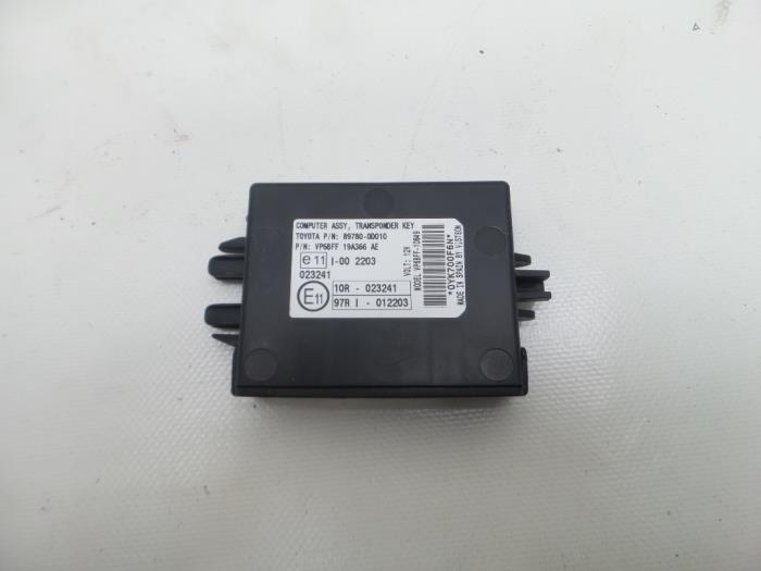 Usagé Ordinateur divers Toyota Yaris II (P9) 1.3 16V VVT-i Prix € 52,50 Règlement à la marge proposé par Japoto Parts B.V.
