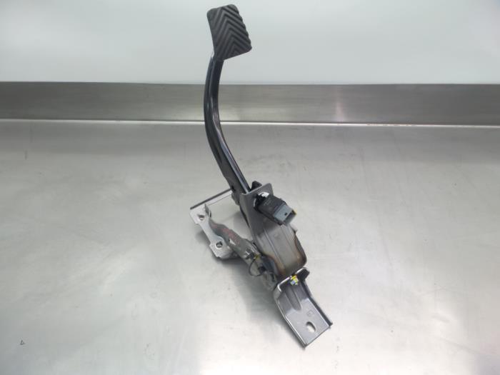 Gebrauchte Bremspedal Kia Sportage (SL) 1.6 GDI 16V 4x2 Preis € 31,50 Margenregelung angeboten von Japoto Parts B.V.