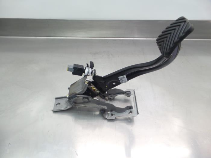 Brake pedal from a Kia Sportage (SL) 1.6 GDI 16V 4x2 2015