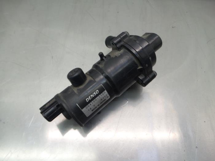 Usagé Pompe à eau Honda Civic (FA/FD) 1.3 Hybrid Prix € 42,00 Règlement à la marge proposé par Japoto Parts B.V.