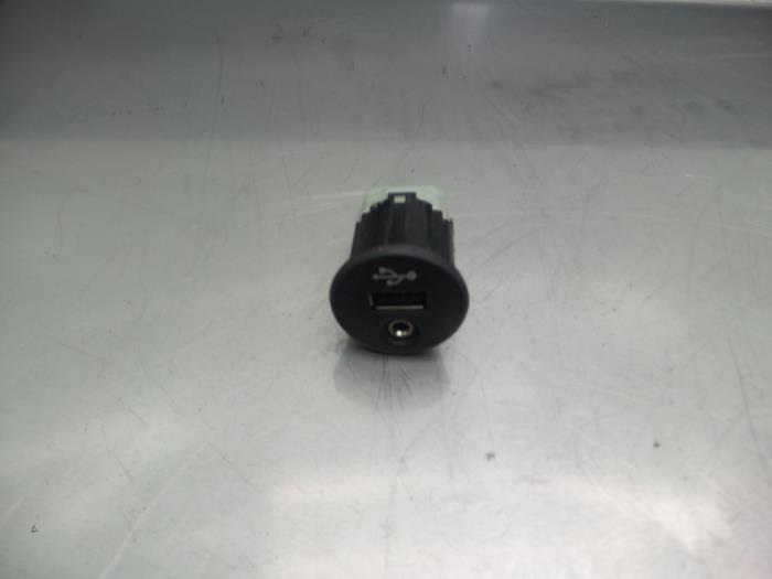 Module (miscellaneous) from a Nissan Note (E12) 1.2 68 2014