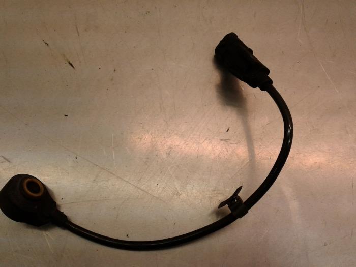 Usados Sensor de golpeteo Hyundai i20 1.4i 16V Precio € 13,60 Norma de margen ofrecido por Japoto Parts B.V.