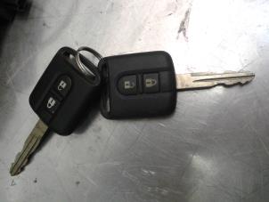 Ignition lock + computer from a Nissan X-Trail (T31) 2.0 16V XE,SE,LE 4x4 2007