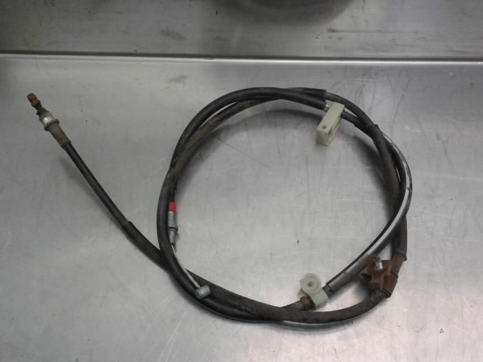 Cable de freno de mano de un Mazda 3 (BL12/BLA2/BLB2) 1.6i MZR 16V 2009