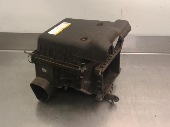 Gebrauchte Luftfiltergehäuse Kia Carens III (FG) 2.0i CVVT 16V Preis € 31,45 Margenregelung angeboten von Japoto Parts B.V.