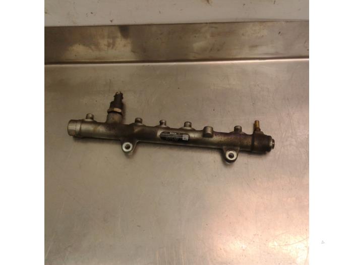 Usagé Système d'injection Nissan Primera Traveller (W12) 1.9 dCi Prix € 19,95 Règlement à la marge proposé par Japoto Parts B.V.