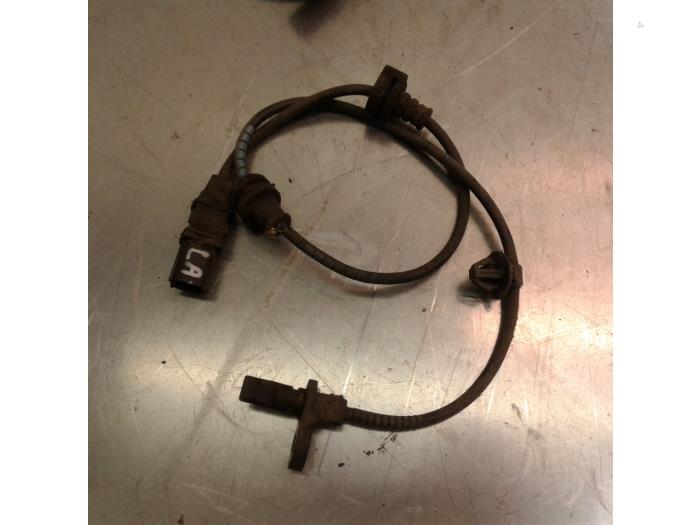 Używane Czujnik ABS Honda Insight (ZE2) 1.3 16V VTEC Cena € 26,25 Procedura marży oferowane przez Japoto Parts B.V.