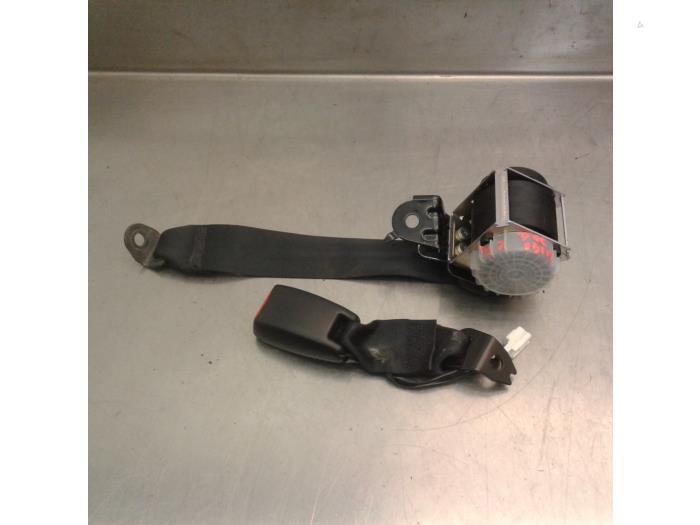 Rear seatbelt, left from a Mazda 3 (BK12) 1.6i 16V 2008