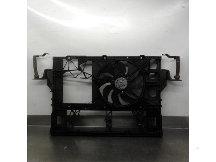Używane Panel przedni Nissan Interstar (X70) 2.2 dCi 16V Euro III Cena € 78,75 Procedura marży oferowane przez Japoto Parts B.V.