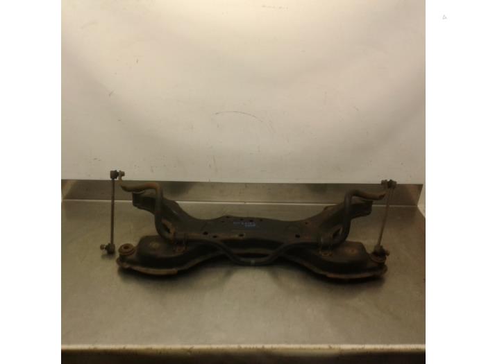 Usagé Faux châssis Toyota Avensis Verso (M20) 2.0 16V VVT-i D-4 Prix € 104,95 Règlement à la marge proposé par Japoto Parts B.V.