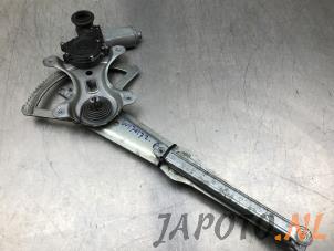 Used Window mechanism 4-door, front right Toyota Avensis Verso (M20) 2.0 16V VVT-i D-4 Price € 45,00 Margin scheme offered by Japoto Parts B.V.