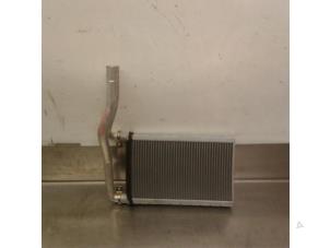Usados Radiador de calefactor Suzuki Swift (ZA/ZC/ZD1/2/3/9) 1.3 DDis 16V Precio € 40,00 Norma de margen ofrecido por Japoto Parts B.V.