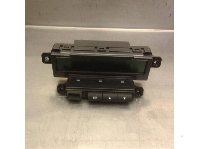 Begagnade Innerdisplay Kia Cee'd (EDB5) 1.6 CRDi 16V Pris € 31,45 Marginaltabell erbjuds av Japoto Parts B.V.