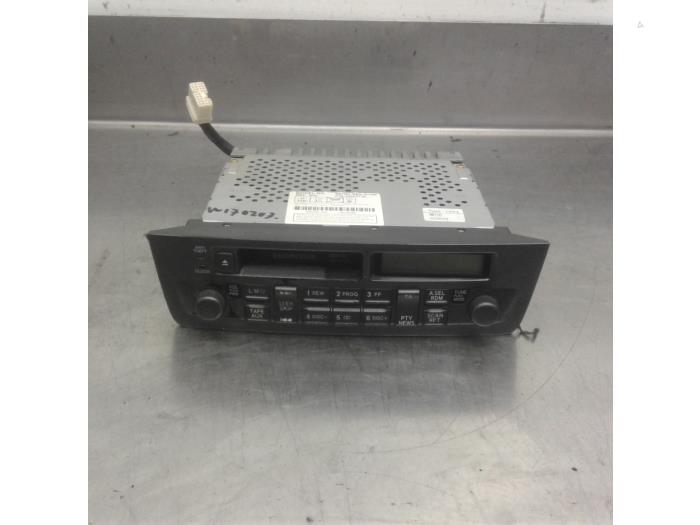 Radio/Cassette van een Honda Civic (EP/EU) 1.4 16V 2002